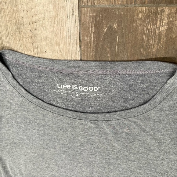 Life is good Spread good Vibes split sides long sleeve shirt Women size Small - Picture 2 of 9